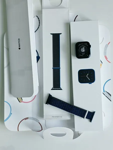 Apple Watch série 6 44mm bleu
