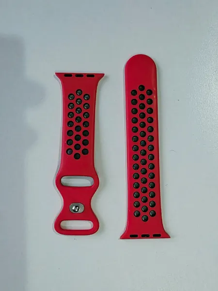 Bracelet silicone rouge/noir Apple Watch