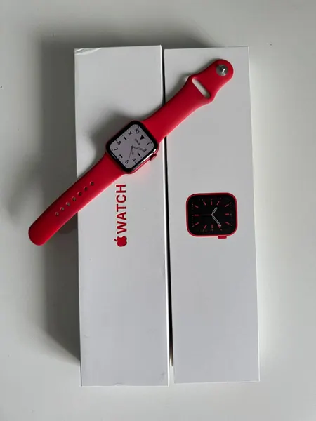 Apple Watch série 6 40mm rouge