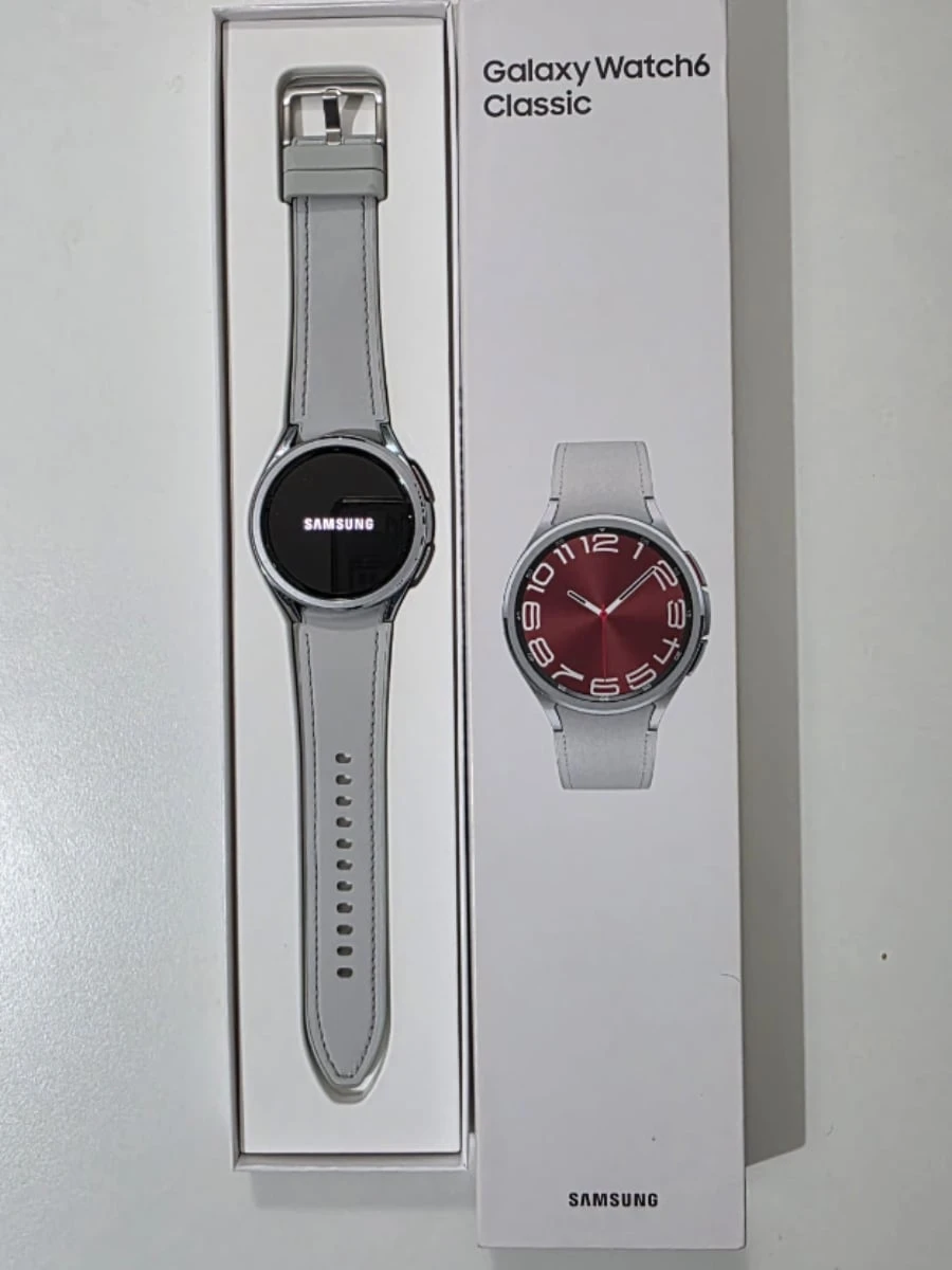 Samsung Galaxy Watch 6 43mm Classic Gris