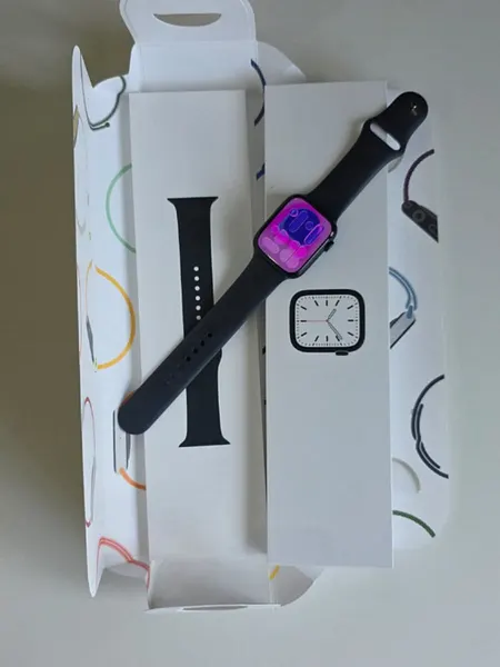 Apple Watch série 7 noir 45mm GPS